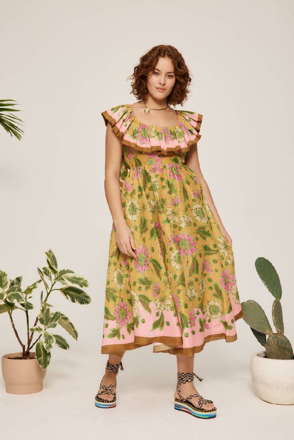 NEUHEITEN Winnie Kleid mit Rüschen Exklusive Angebote