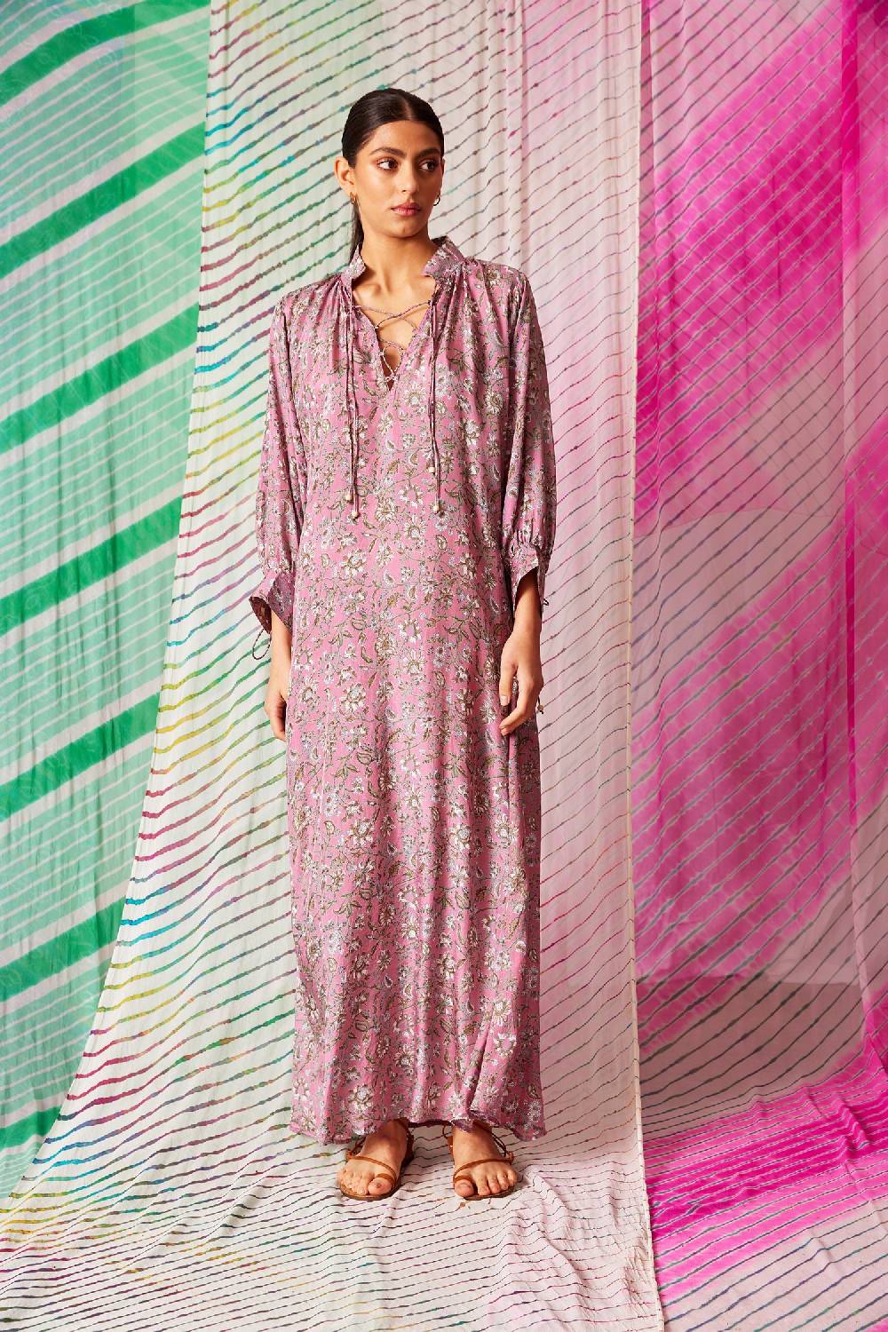 NEUHEITEN Mitchell Kleid Pink Lily Kauf eins, bekomm eins gratis