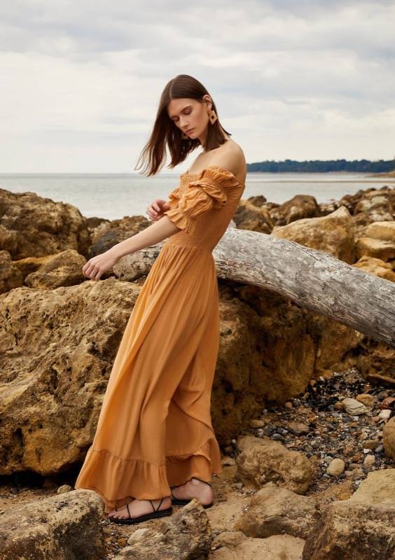 RESORTWEAR Lora Kleid Sand Begrenzt auf 3 Tage