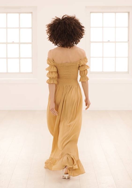 RESORTWEAR Lora Kleid Sand Begrenzt auf 3 Tage