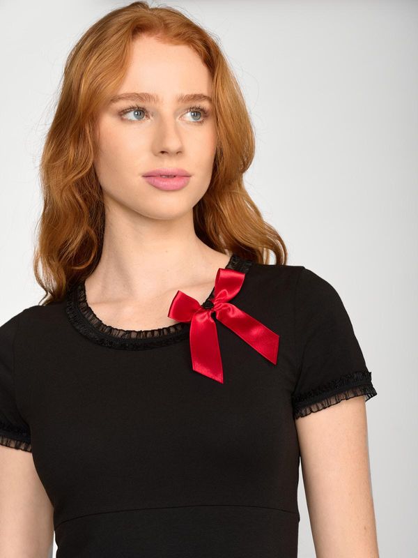 Nastrovje Potsdam Pussy Deluxe Bow On Black Shirt female schwarz Kauf eins, bekomm eins gratis