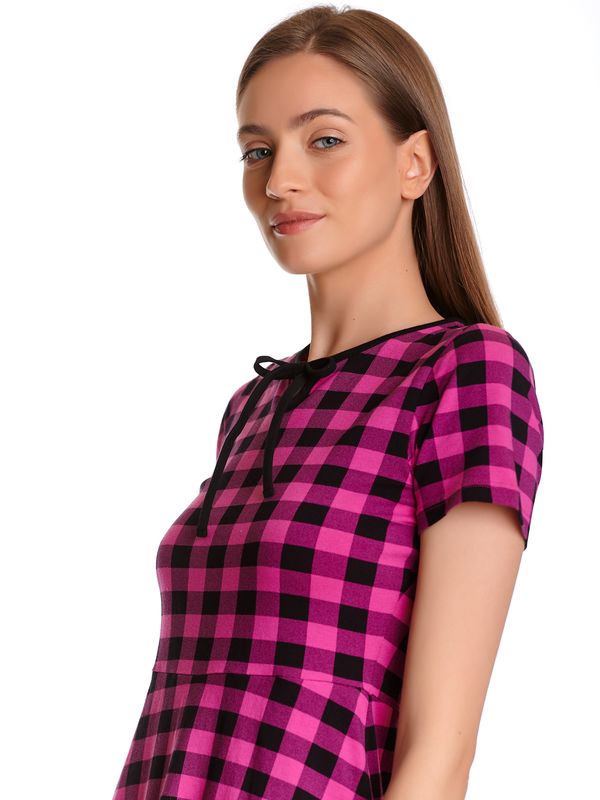 Nastrovje Potsdam Pussy Deluxe Back to 1955 pink checkered Damen A-Linien-Kleid pink allover Letzter Tag