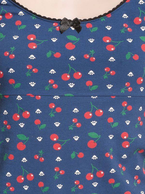 Nastrovje Potsdam Pussy Deluxe Cat Paws & Cherries Damen T-Shirt blau allover Kauf eins, bekomm eins gratis
