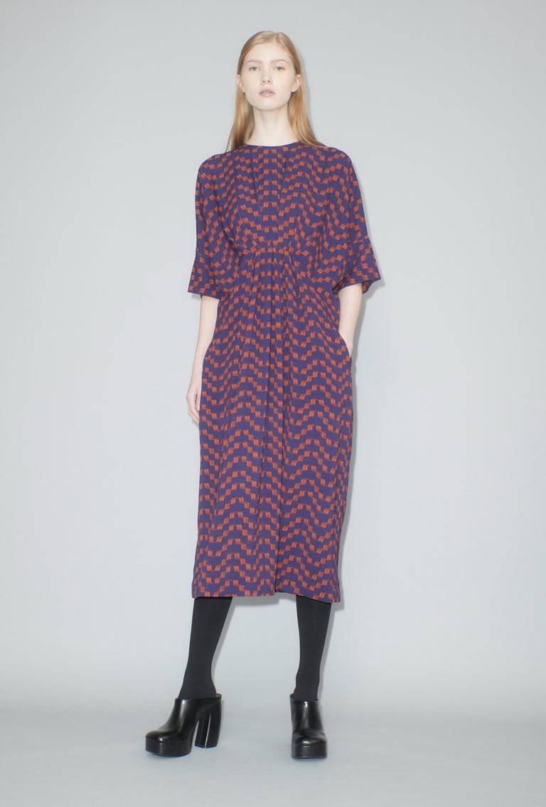 Odeeh Painted Zig Zag Kleid, Lava Black Friday