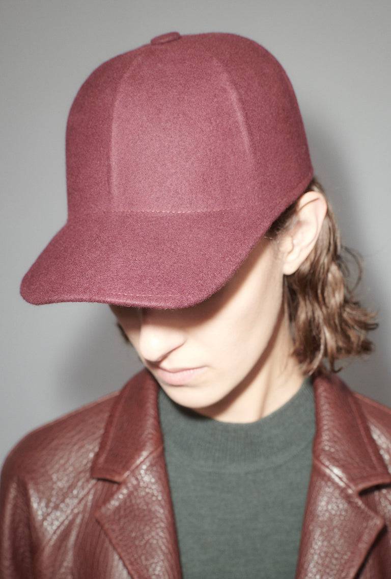 Odeeh Cap, English Red Online