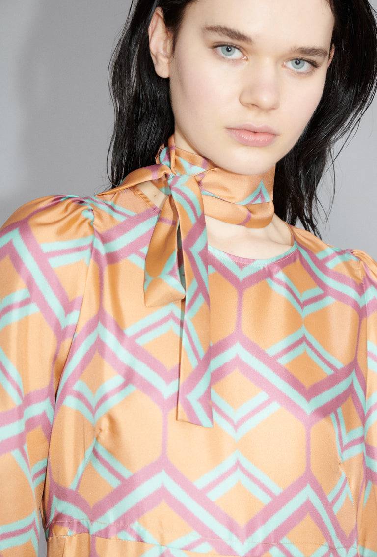 Odeeh Ribbon Zig Zag Kleid, Pale Peach Bis zu 50% Rabatt
