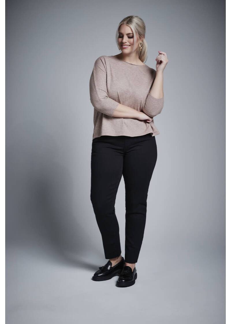 ROCK YOUR CURVES by Angelina Strickshirt in taupeArtikelnummer RYC-LCAK-0646-102 Rabatt