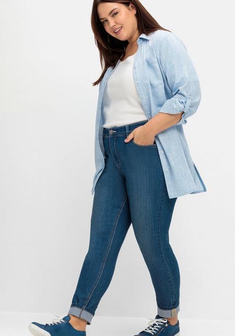 sheego Schmale Jeans mit Kontrastnähten - blue Denim sheego Blitzverkäufe