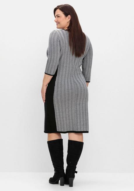 sheego Strickkleid im Fischgrätmuster, mit Kontrastdetails - schwarz-weiß sheego JETZT KAUFEN