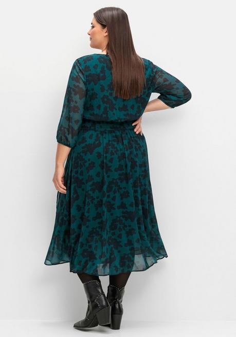 sheego Chiffonkleid in Wickeloptik, mit Alloverprint - tiefgrün gemustert sheego Outlet