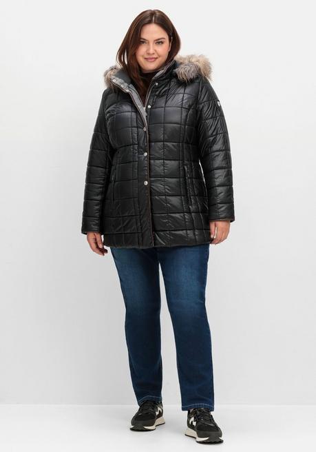 sheego Leicht glänzende Steppjacke mit Kunstfell-Kapuze - schwarz sheego Saisonschlussverkauf