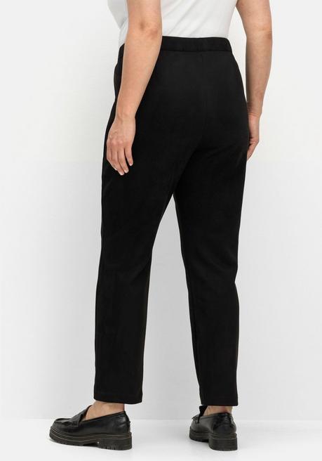 sheego Schmale Hose in Velourslederoptik, mit Stretchbund - schwarz sheego Top Angebot