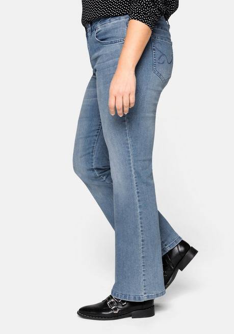 sheego Bootcut-Jeans in 5-Pocket-Form, mit Used-Effekten - light blue Denim sheego Neueste Mode