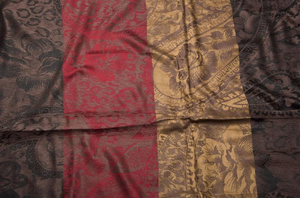 Stylebreaker Loop mit Hibiskus Blüten und Paisley Muster zollfrei