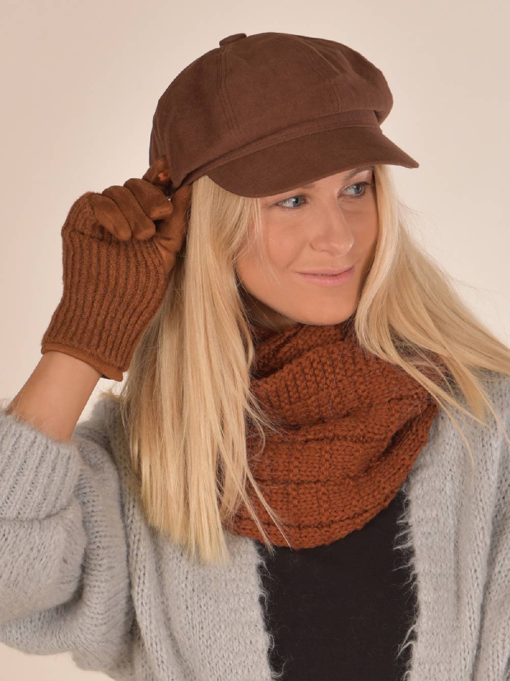 Stylebreaker Strick Loop mit Karomuster Top Angebot