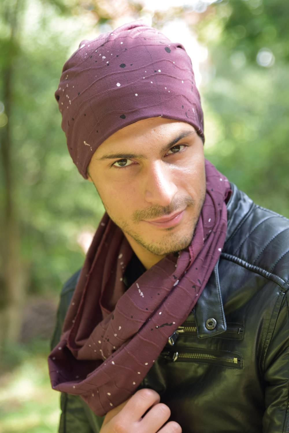 Stylebreaker Beanie Mütze mit Falten und Farbklecksen Flash Sale
