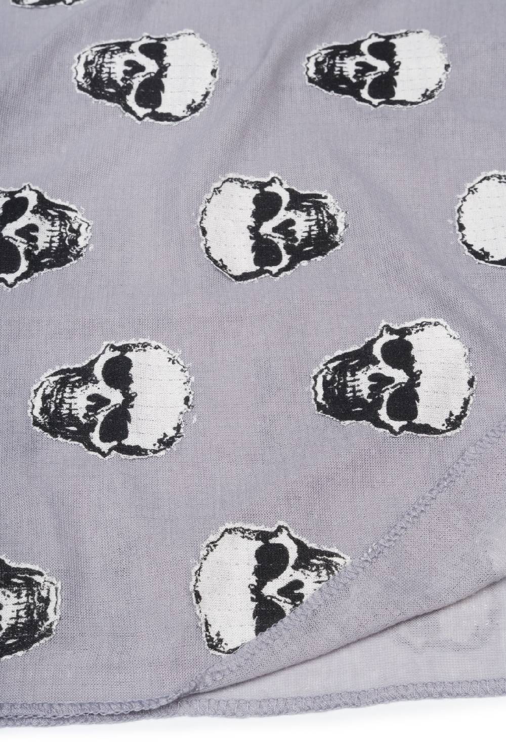 Stylebreaker Loop mit Totenkopf Applikation Osterangebot
