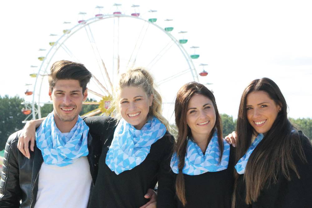 Stylebreaker Loop mit blau weißem Rauten Muster Tägliche Deals