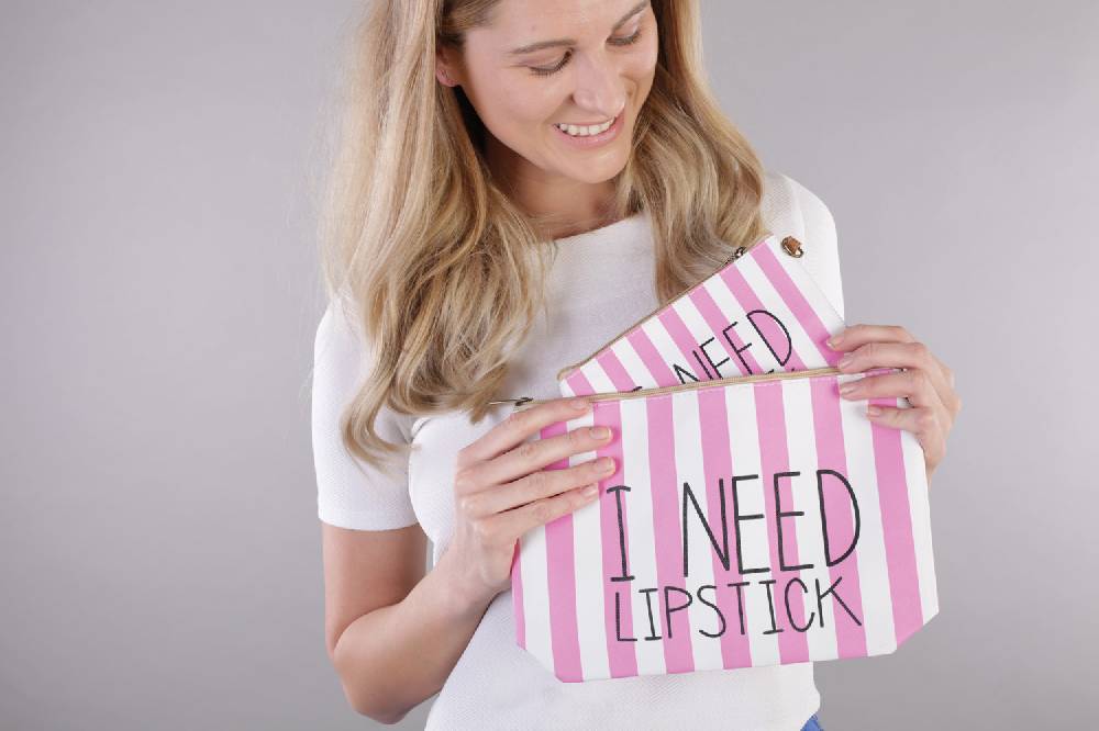 Stylebreaker Gestreifte Beautybag I NEED LIPSTICK Bis zu 60% Rabatt