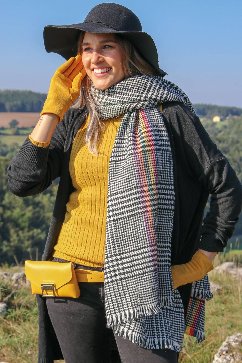 Stylebreaker Schal mit Hahnentritt Muster und bunten Streifen Angebote
