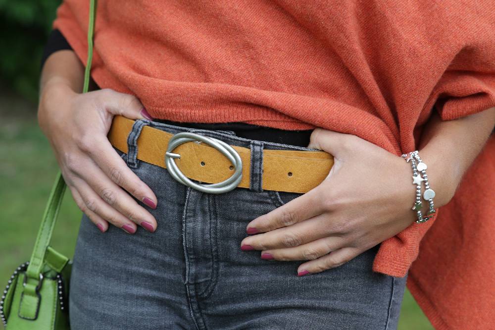 Stylebreaker Gürtel unifarben mit verschlungener Doppelschnalle Osterangebot