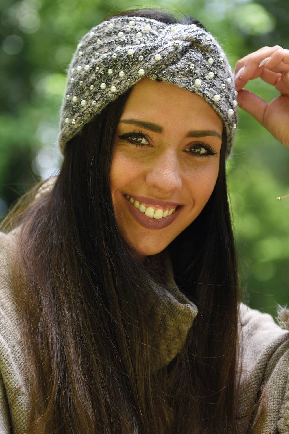 Stylebreaker Strick Stirnband Perlen Metallic Faden und Knoten Detail Fabrik Onlineshop