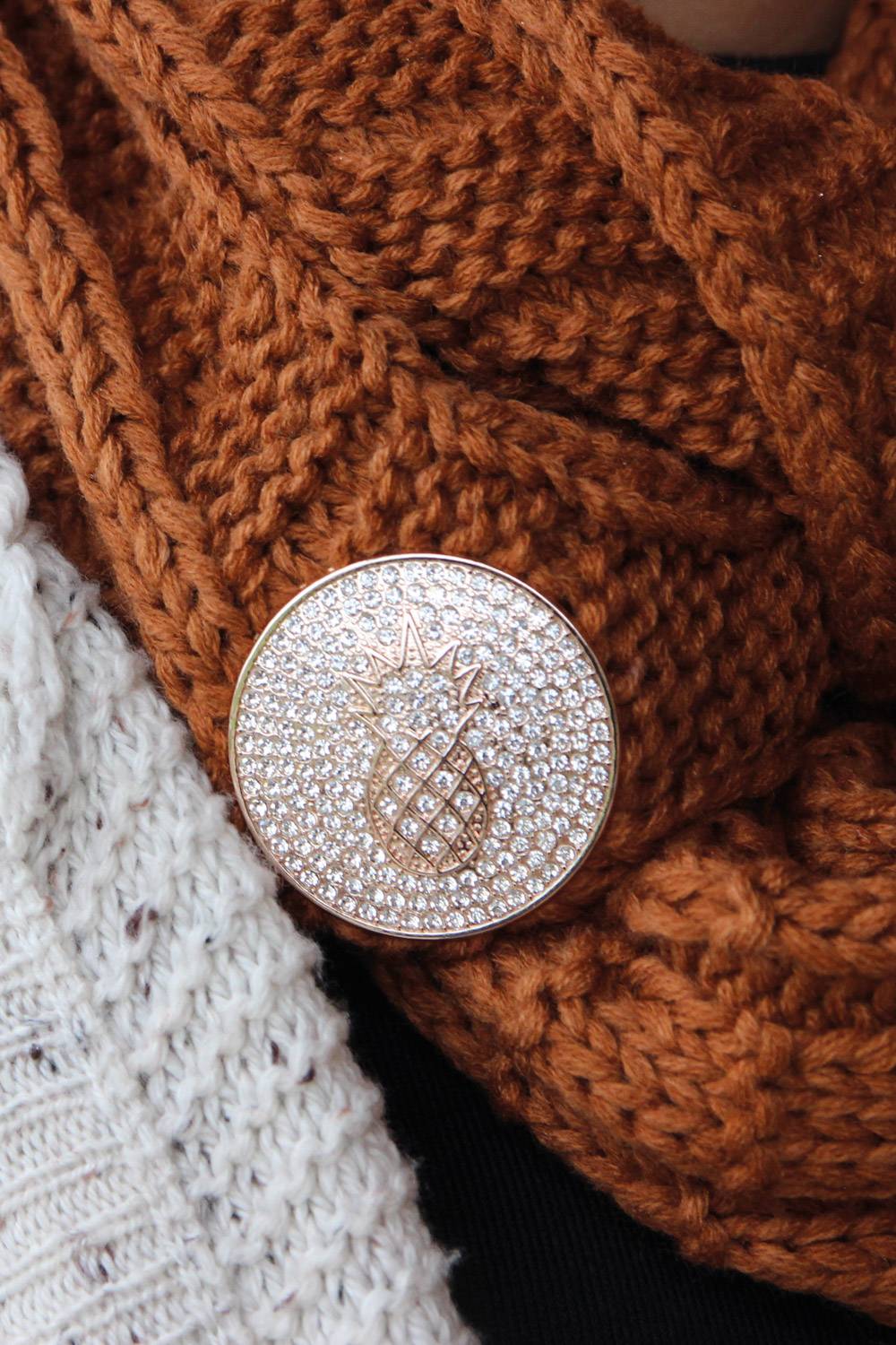 Stylebreaker Magnet Brosche mit Ananas und Strass Limitierter Zeitrabatt