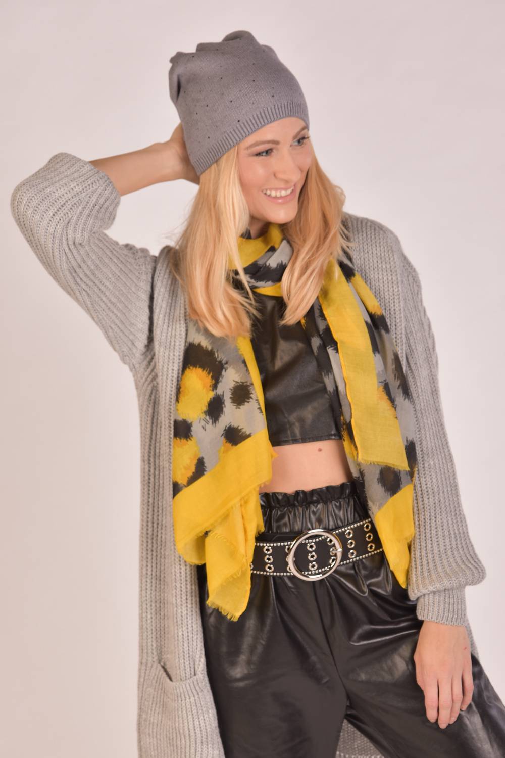 Stylebreaker Feinstrick Beanie mit Strass Bis zu 50% Rabatt