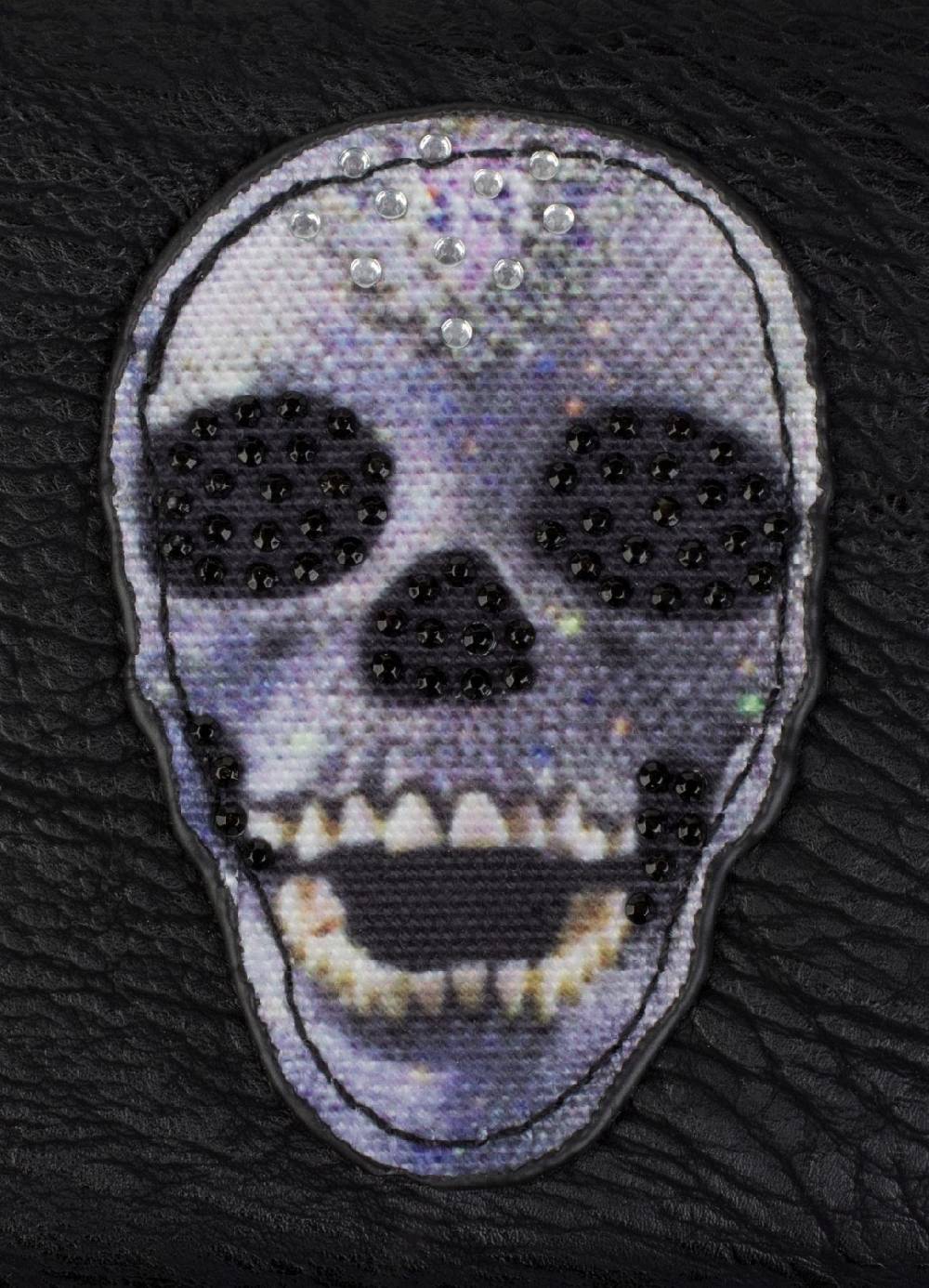 Stylebreaker Geldbörse mit Strass Totenkopf Im Verkauf