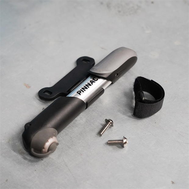Pinnacle Hand Pump Lagerräumung